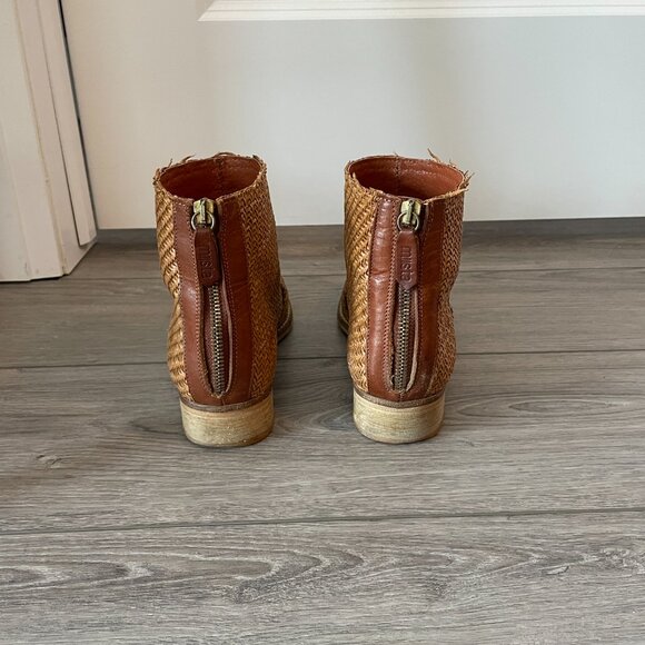 Leather boots - Picture 5 of 8